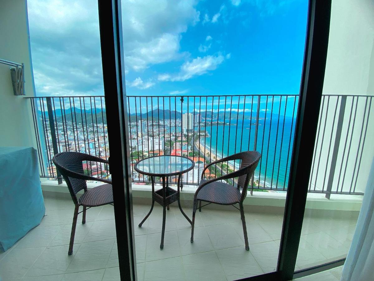 Gold Coast Luxury Apartment Нячанг Экстерьер фото